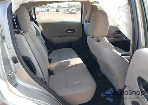 2018 Honda Hr-V Lx z USA, uszkodzony, nr VIN 3CZRU6H37JM705402